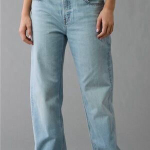 American Eagle Ex-Boyfriend Low-Rise Strigid Color: Glowing Light